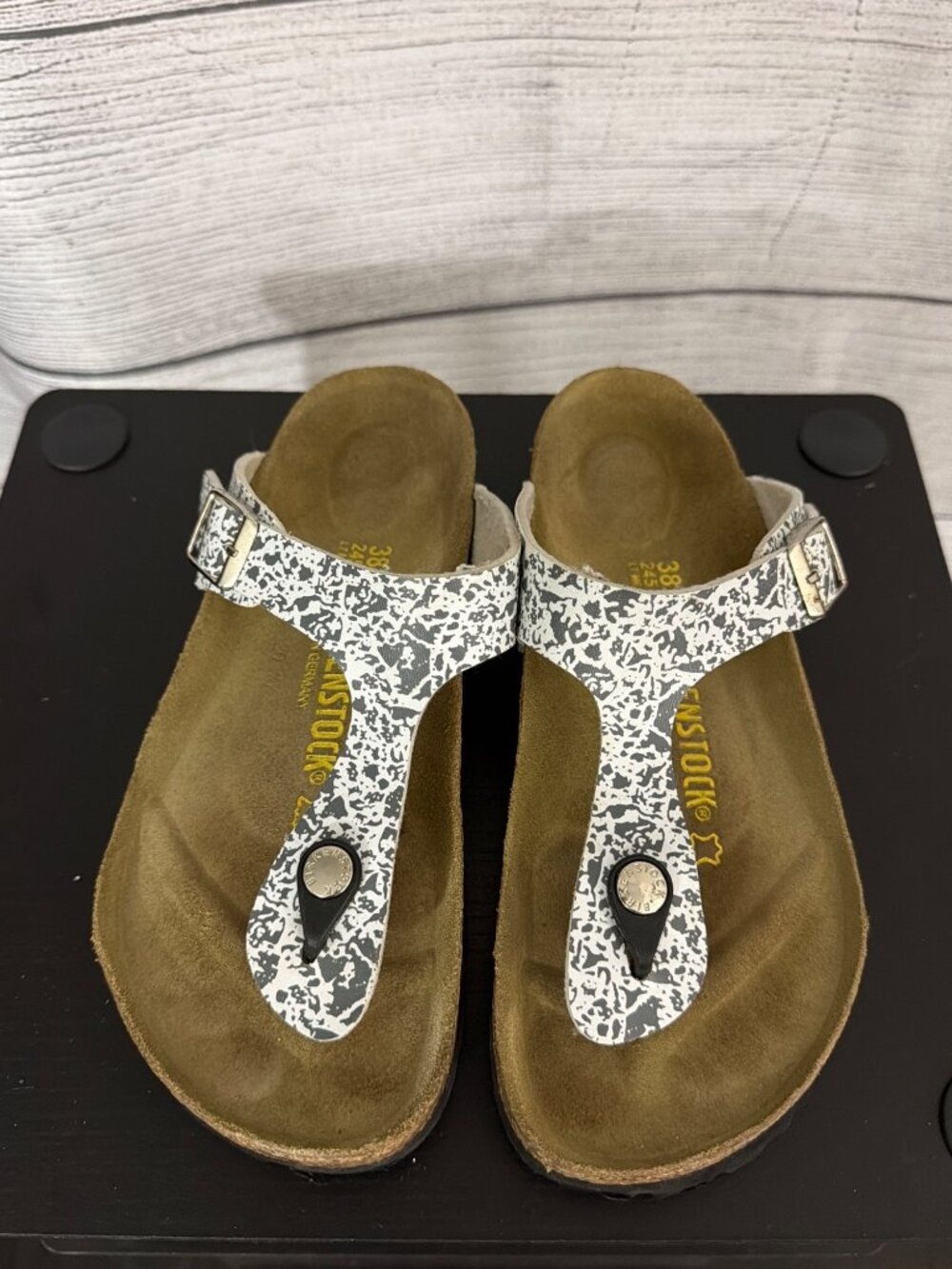 Birkenstock Speckled Gizeh Sandals Size 38